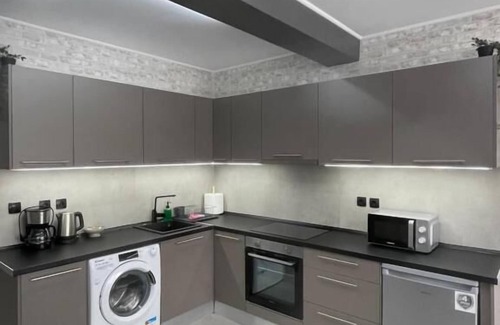 Markopoulon Apartment | AVR DELUXE SUITES 6 AIRPORT FREE SHUTTLE