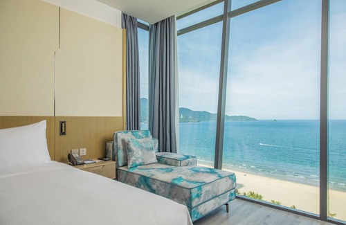 Son Tra Hotel | Awaken Danang Hotel
