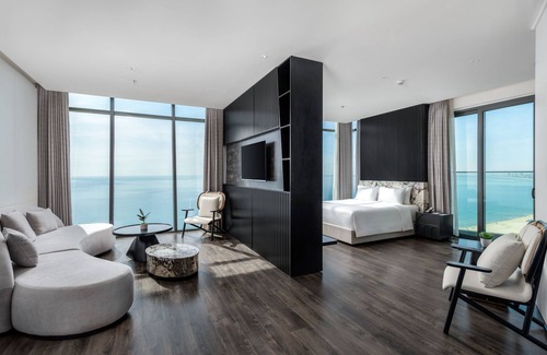 Son Tra Hotel | Awaken Danang Hotel