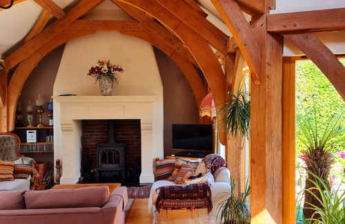 Trevone House | Award Winning Architect-Designed Oak Frame Property - mins walk from beach