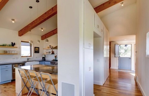 Livingston House | Award winning home in Paradise Valley, Montana, access to the Yellowstone River!