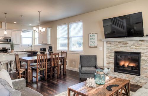 Ocean Shores House | Awave From It All