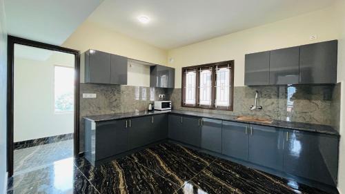 Ooty Apartment | Away From Home - 8 - HomeStay, Entire 2 BHK Villa