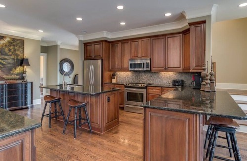 Mill Spring House | Awe-inspiring views, mansion in mountains with fireplace