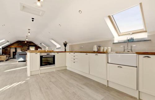 St Brides House | Awel y Môr - 3 Bedroom Cottage - Whitesands