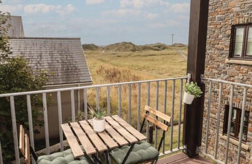 Burry Port Apartment | Awel y Môr