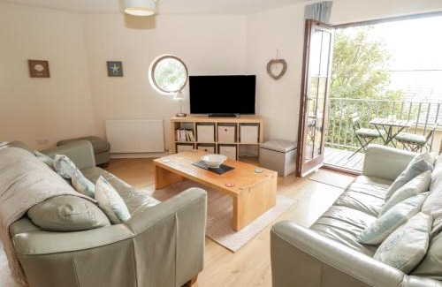 Burry Port Apartment | Awel y Môr