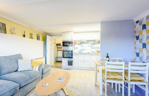 Cemaes Bay Apartment | Awel Y Mor Sea Breeze