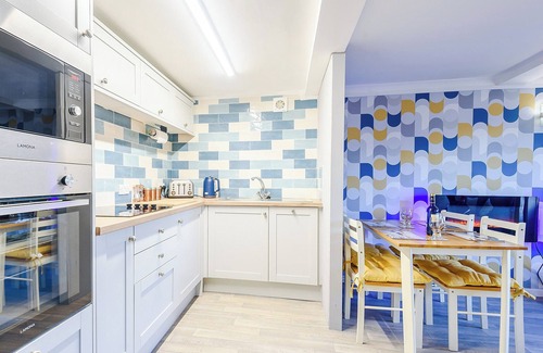 Cemaes Bay Apartment | Awel Y Mor Sea Breeze