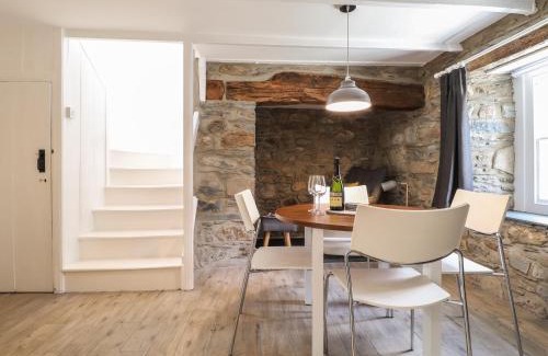 Newport House | Awelfa