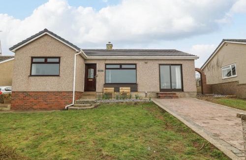 Llanfaelog House | Awelfryn
