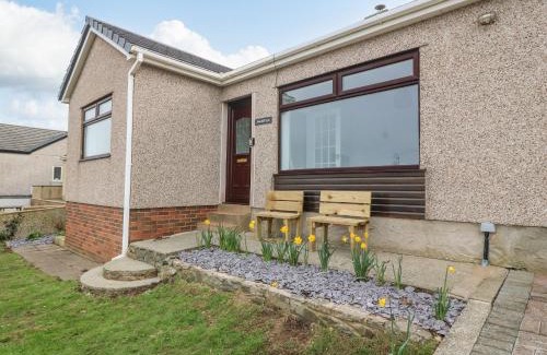 Llanfaelog House | Awelfryn