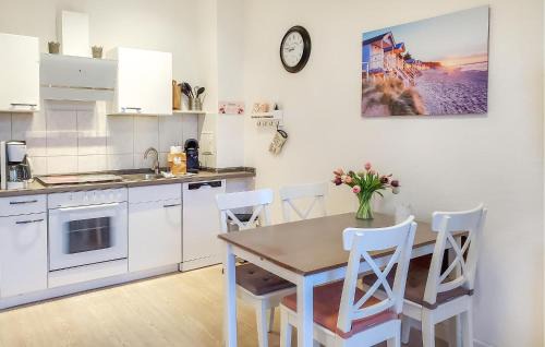 Hohen Wieschendorf Apartment | Awesome Apartment In Hohen Wieschendorf