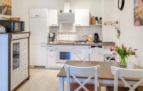 Hohen Wieschendorf Apartment | Awesome Apartment In Hohen Wieschendorf