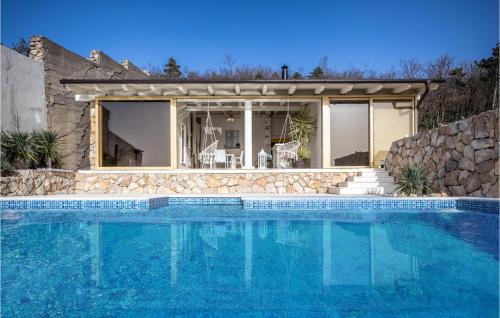 Klanfari Apartment | Awesome Apartment In Dramalj With Sauna