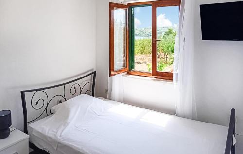 Donje Polje Apartment | Awesome Apartment In Donje Polje