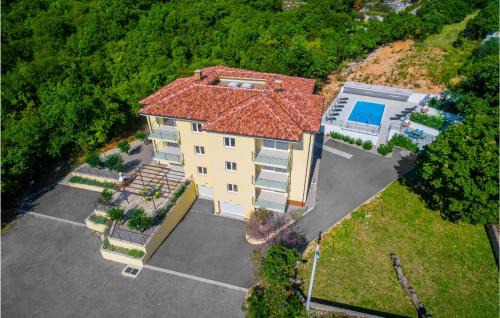 Zurkovo Apartment | Awesome Apartment In Kostrena