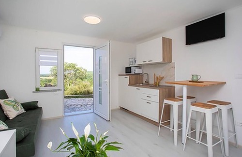 Ripenda Verbanci Apartment | Awesome apartment in Labin with WiFi