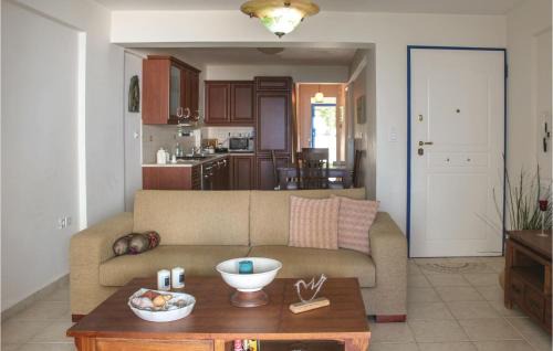 Kato Diminio Apartment | Awesome Apartment In Melissi Korinthia