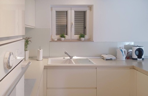 Ist Apartment | Awesome apartment in Otok Ist with WiFi