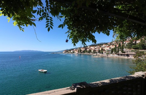Volosko Apartment | Awesome apartment in Opatija with WiFi