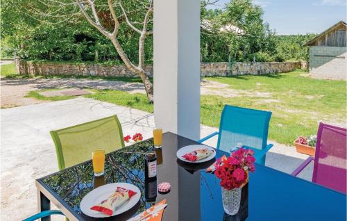 Sveti Petar u Sumi Apartment | Awesome Apartment In Svpetar U Sumi