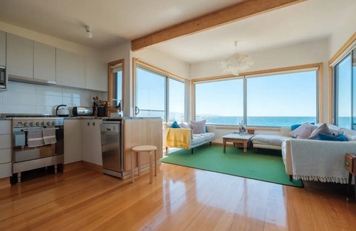 Bicheno Apartment | AWESOME Beach House Bicheno
