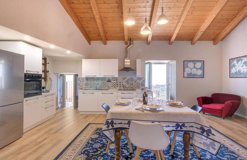 Bee House | Awesome home in Albagnano di Bee