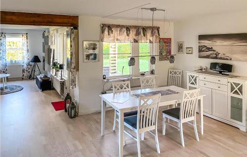 Akarp House | Awesome Home In Åkarp With Kitchen