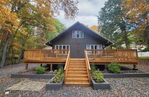 Albrightsville House | Awesome home in Albrightsville with 3 Bedrooms, with an Outdoor Heated swimming pool