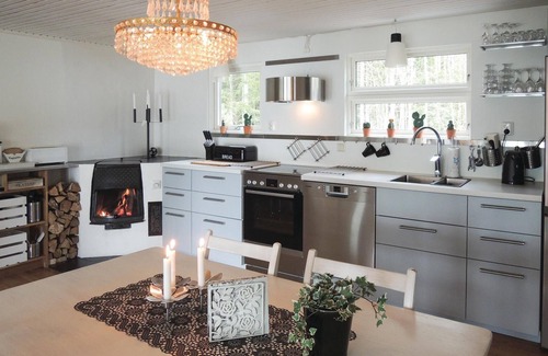 Bodafors House | Awesome home in Bodafors with kitchen