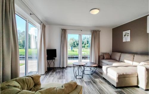 Giethoorn House | Awesome Home In Giethoorn With Kitchen