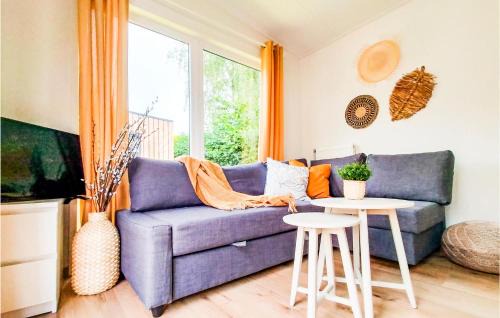 Heinkenszand House | Awesome Home In Heinkenszand With Wifi