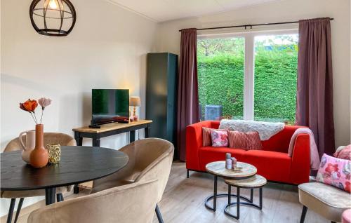 Heinkenszand House | Awesome Home In Heinkenszand With Wifi