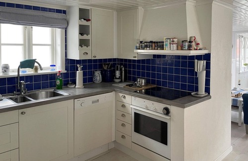 Kyrkesund House | Awesome home in Kyrkesund with WiFi