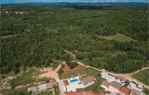 Rapavel House | Awesome Home In Malisi With Kitchen