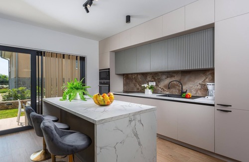 Sarsoni House | Awesome home in Matulji with sauna