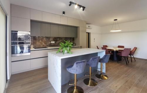 Sarsoni House | Awesome Home In Matulji With Sauna