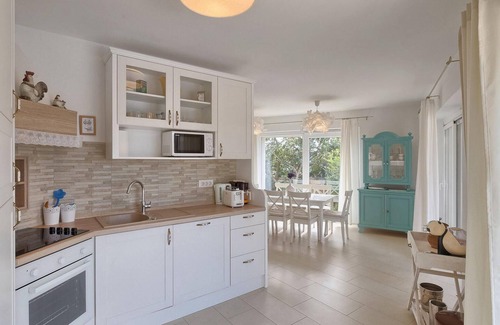 Vosteni House | Awesome home in Porec