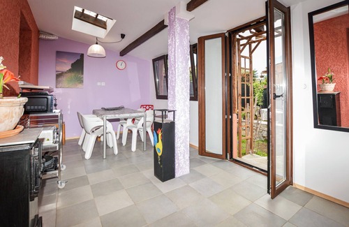Prunete House | Awesome home in Prunete with WiFi