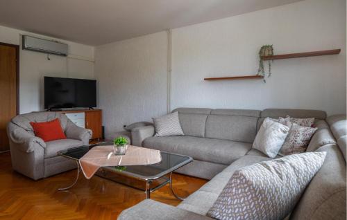 Vintijan House | Awesome Home In Pula With Sauna