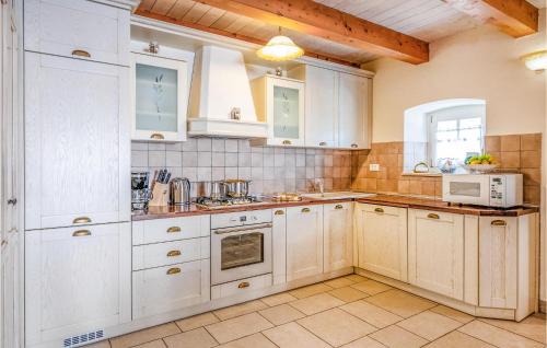 Valtura House | Awesome Home In Pula With Wifi