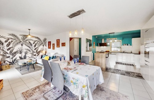 Le Rosais-La Flourie House | Awesome home in Saint-Malo with WiFi