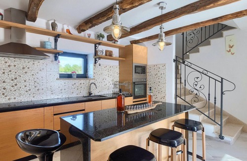 Kringa House | Awesome home in Tinjan with sauna