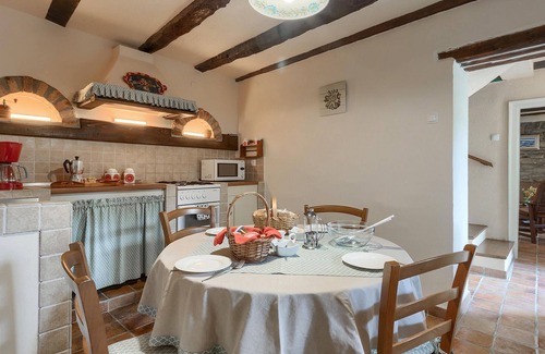Krsan House | Awesome home in Zatka