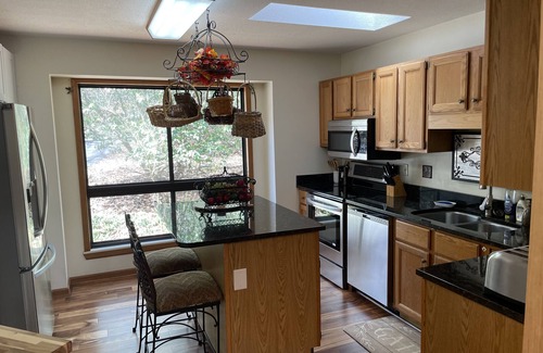 Brevard House | Awesome Mountain Home Get- Away- Connestee Falls- Hiking, Kayaking, Biking &mr