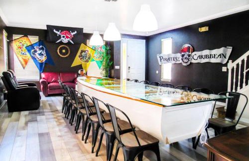 Bellavida Villa | Awesome Movie Themed 6 Bedroom Villa with PoolSpa