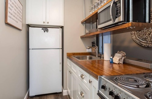 Chalet Village Condo | Awesome Views In Gatlinburg/Indoor Pool & Hot Tub