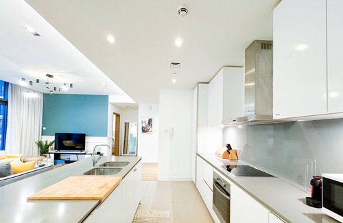 Al Wasl House | Aya - Impeccable 1BR Apartment with Balcony in City Walk