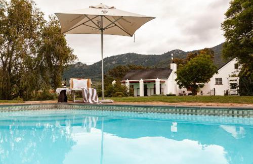 Drakenstein Bed & Breakfast | Ayama Wine Farm - Manor House